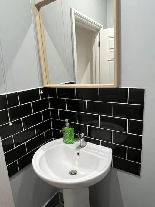 001- Lovely 3-Bedroom Very Close To Oxford Street London Kültér fotó